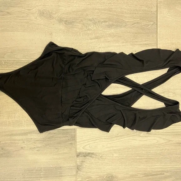 By The Way Flora Ruffle Bodysuit Superdown Black - Picture 2 of 8